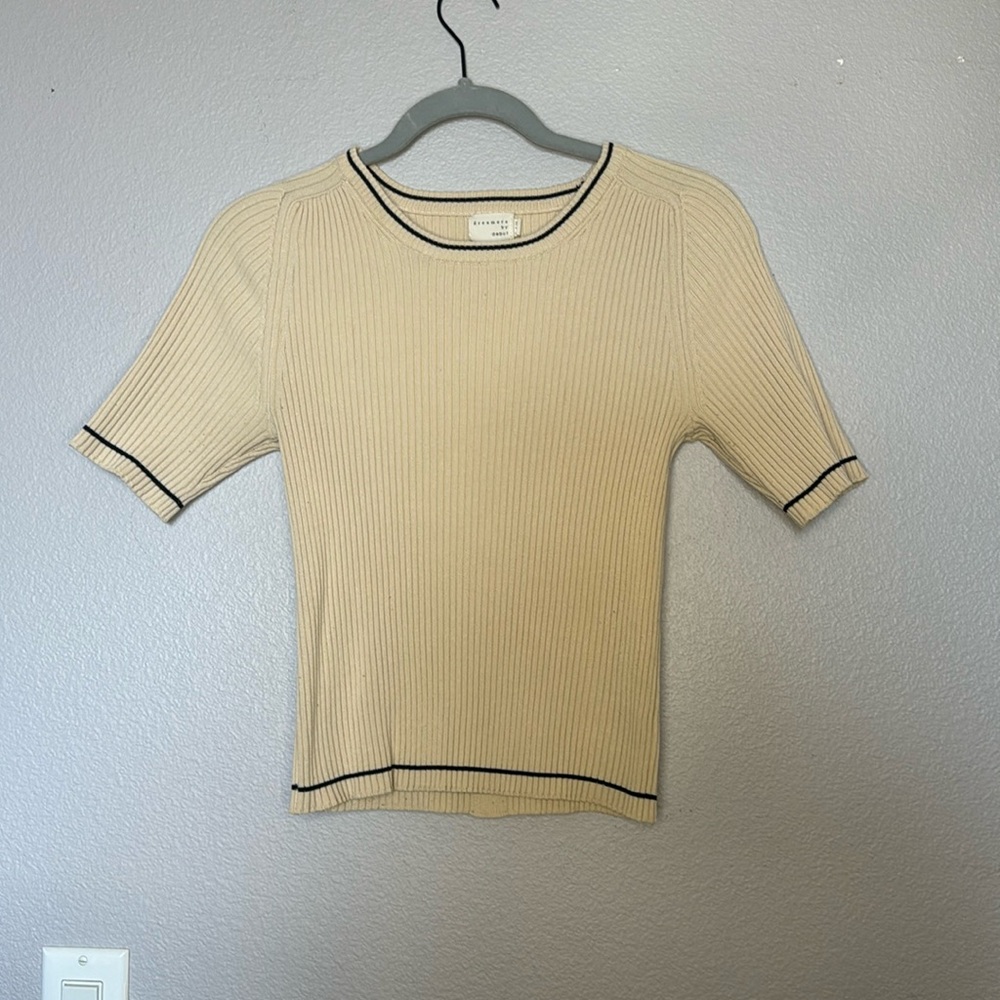 Ribbed short sleeve shirt